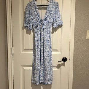 NWOT Light blue and white floral summer dress